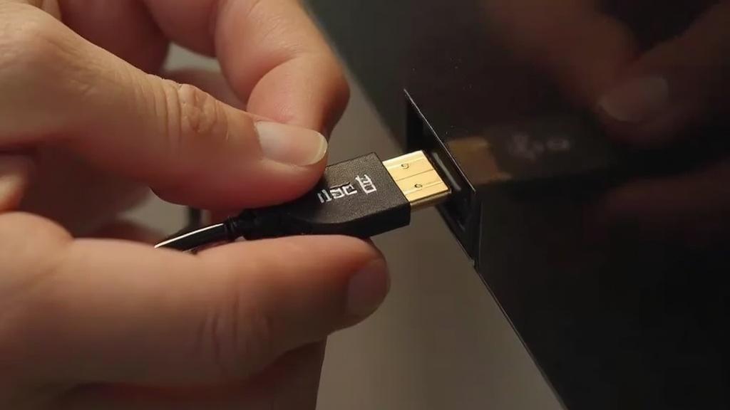 Comment brancher un PC sur sa TV : guide complet HDMI et adaptateurs